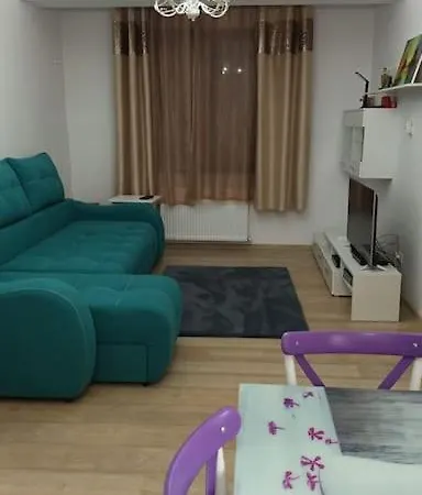 Seaside Retreat. Two Apartment. Quiet Area Lägenhet *